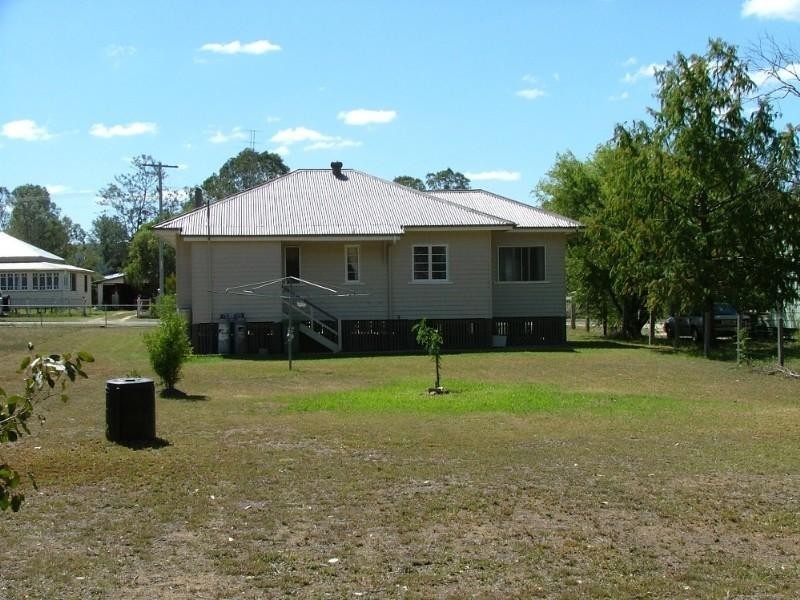 5 John Street, Crows Nest QLD 4355