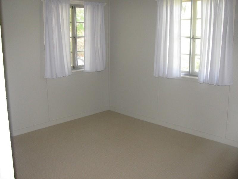 5 John Street, Crows Nest QLD 4355