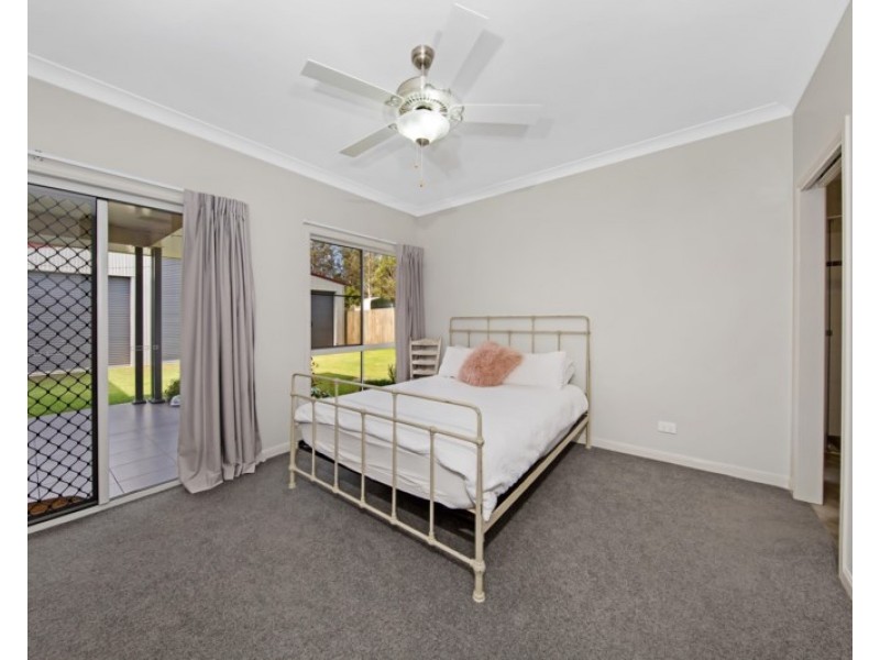 18 Samuel Avenue, Crows Nest QLD 4355