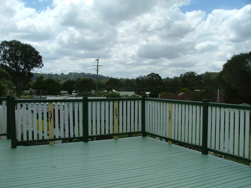 8 Emu Creek Road, Crows Nest QLD 4355