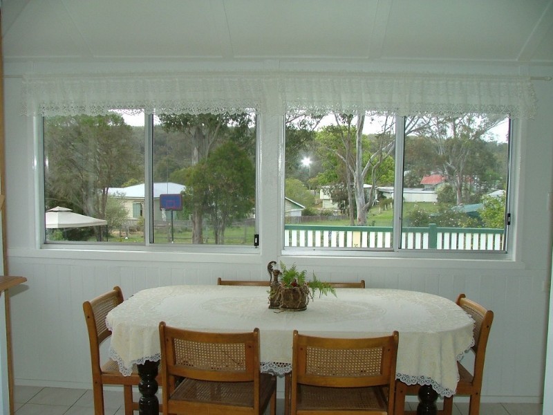 8 Emu Creek Road, Crows Nest QLD 4355