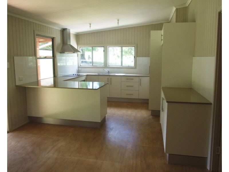 3861 Esk Hampton Road, Ravensbourne QLD 4352