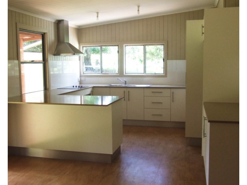 3861 Esk Hampton Road, Ravensbourne QLD 4352