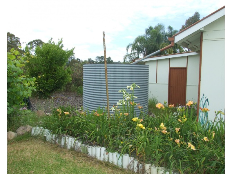 3 New England Highway, Crows Nest QLD 4355