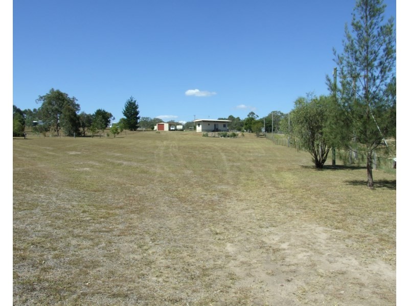 14 Devoncourt Road, Crows Nest QLD 4355