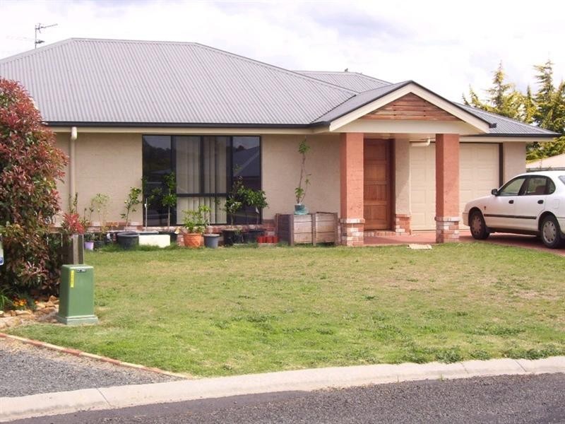 3 Lee Court, Crows Nest QLD 4355