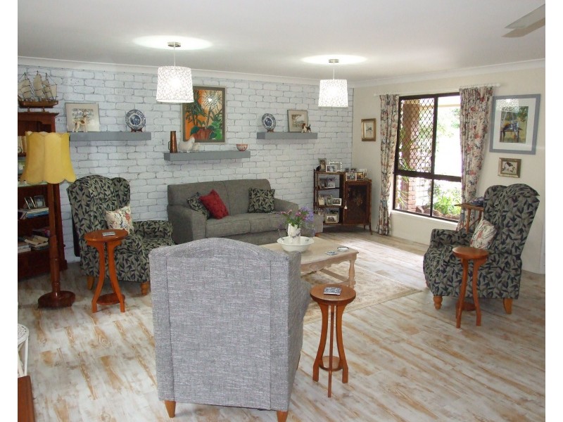 15 Railway Terrace, Crows Nest QLD 4355