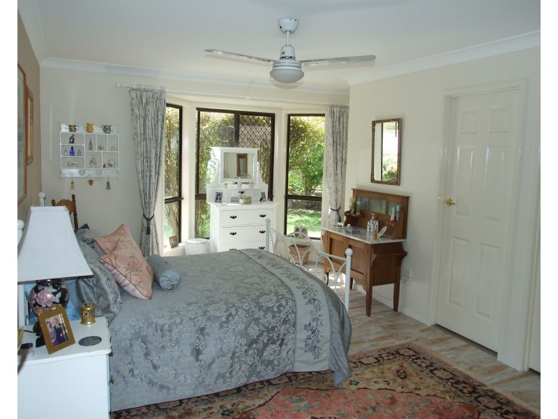 15 Railway Terrace, Crows Nest QLD 4355