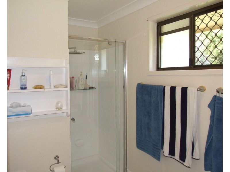 15 Railway Terrace, Crows Nest QLD 4355