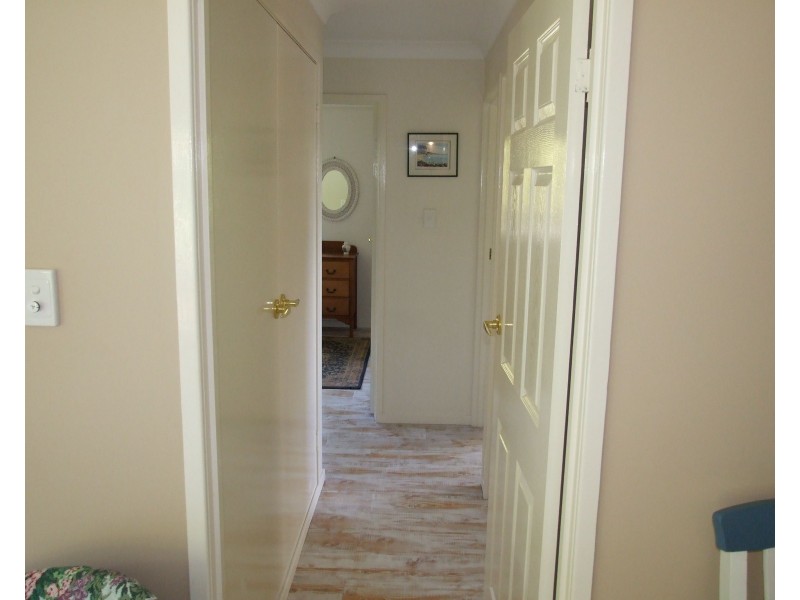 15 Railway Terrace, Crows Nest QLD 4355