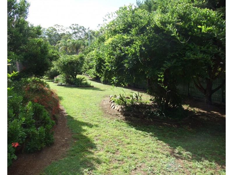 15 Railway Terrace, Crows Nest QLD 4355