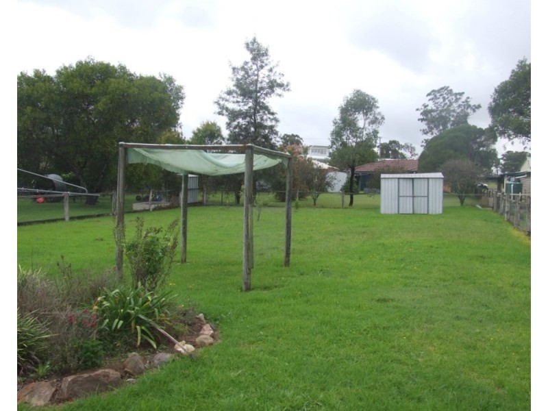 7 Gleeson Street, Crows Nest QLD 4355