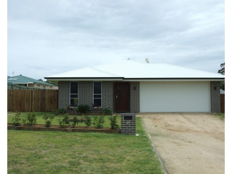 21 Vicky Avenue, Crows Nest QLD 4355