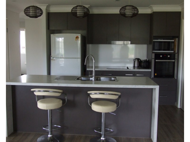 21 Vicky Avenue, Crows Nest QLD 4355