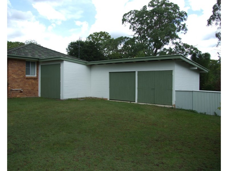 4-6 Esk Street, Crows Nest QLD 4355