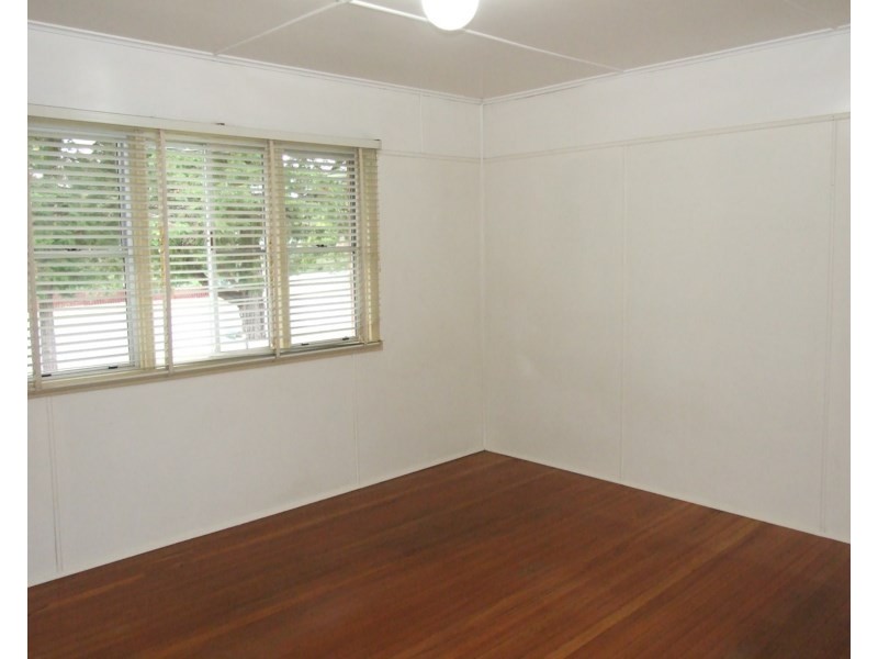 4-6 Esk Street, Crows Nest QLD 4355