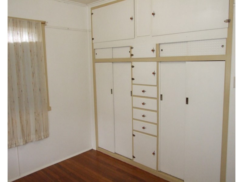 4-6 Esk Street, Crows Nest QLD 4355