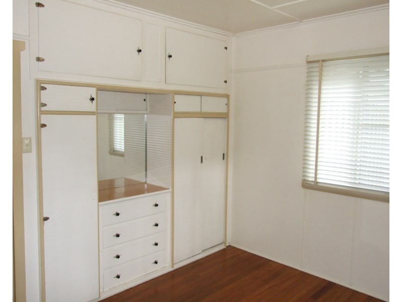 4-6 Esk Street, Crows Nest QLD 4355