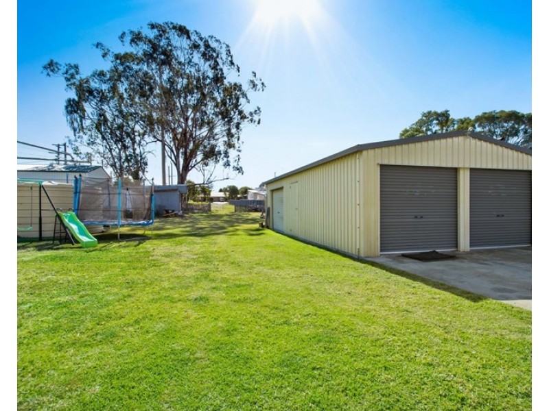 20 James Street, Crows Nest QLD 4355