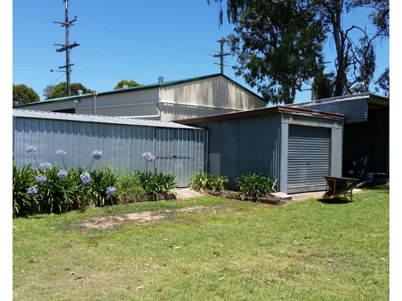 20 James Street, Crows Nest QLD 4355