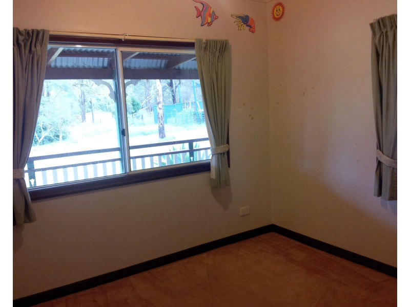 26 Pinnell Road, Crows Nest QLD 4355