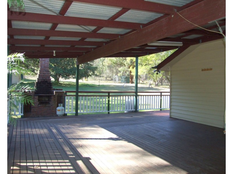 26 Pinnell Road, Crows Nest QLD 4355