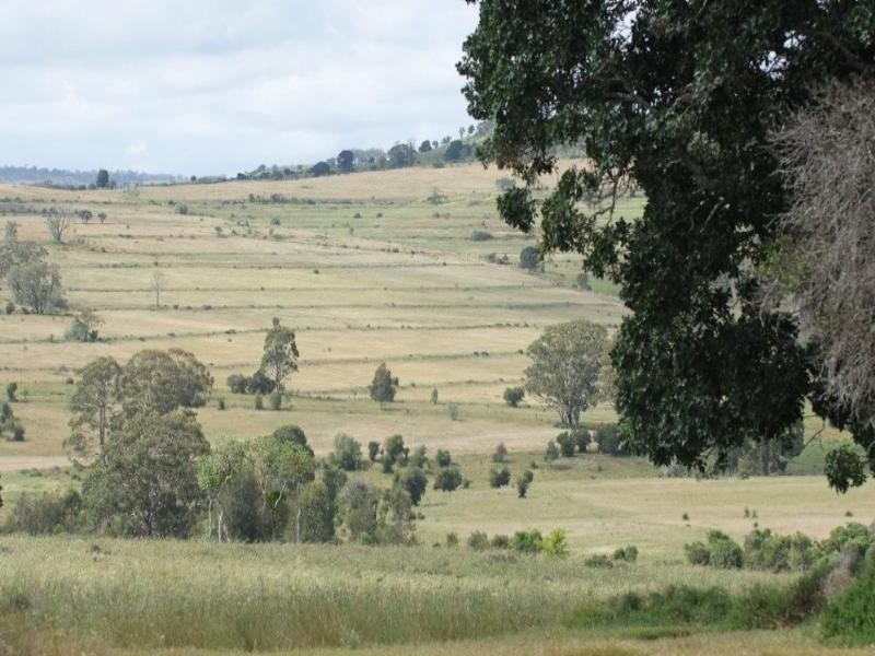 5758 New England Highway, Crows Nest QLD 4355