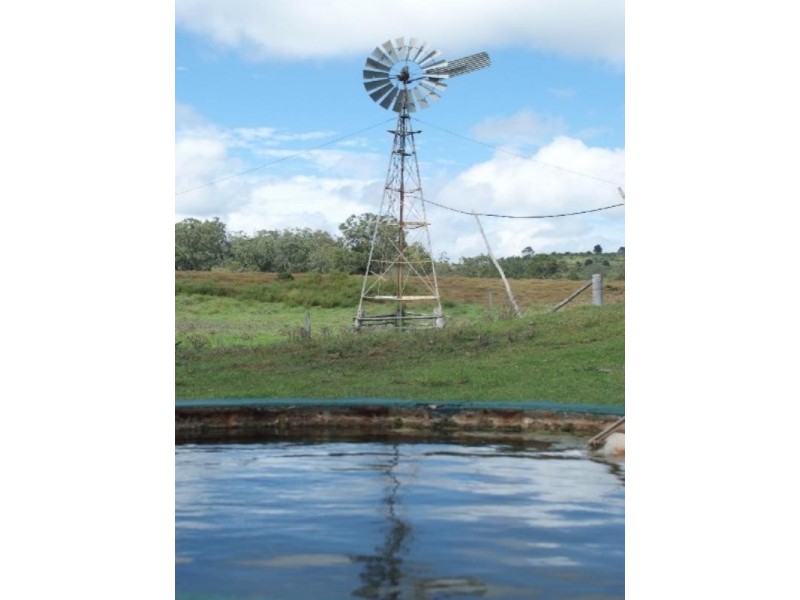 5758 New England Highway, Crows Nest QLD 4355