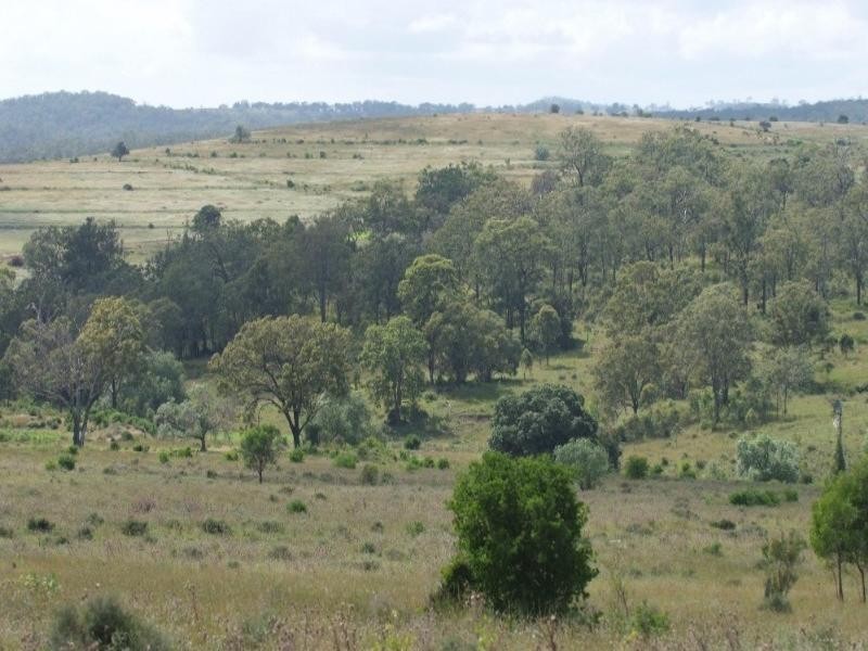 5758 New England Highway, Crows Nest QLD 4355