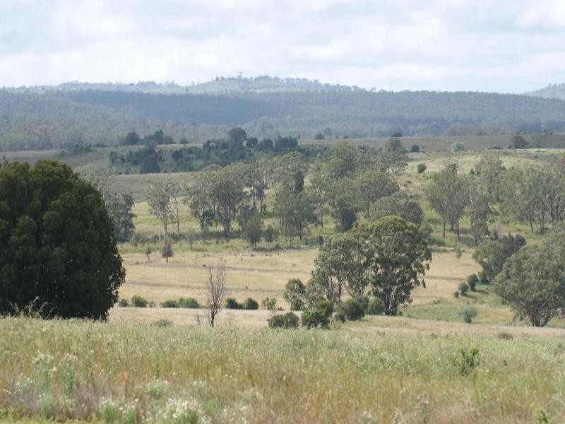 5758 New England Highway, Crows Nest QLD 4355