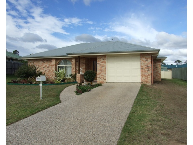 17 Vicky Avenue, Crows Nest QLD 4355