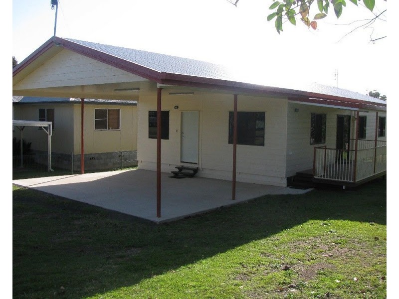 26 Albert Street, Crows Nest QLD 4355