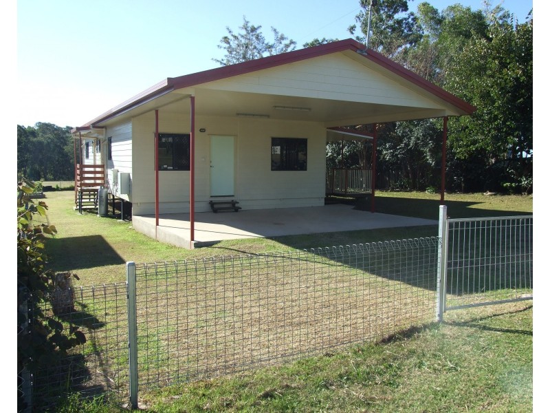 26 Albert Street, Crows Nest QLD 4355