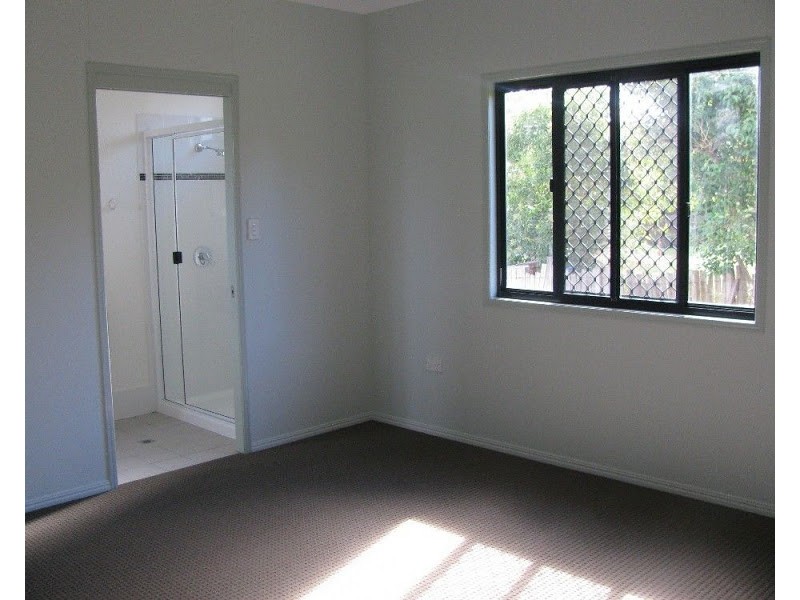 26 Albert Street, Crows Nest QLD 4355