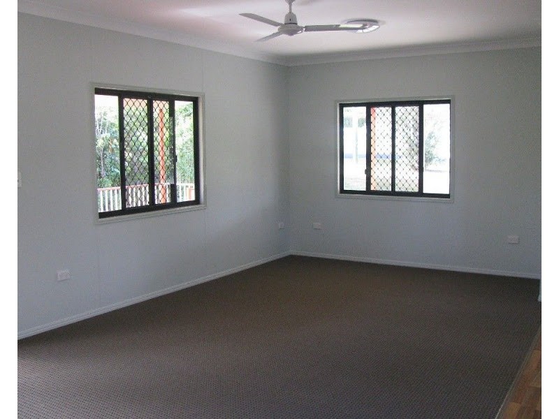 26 Albert Street, Crows Nest QLD 4355