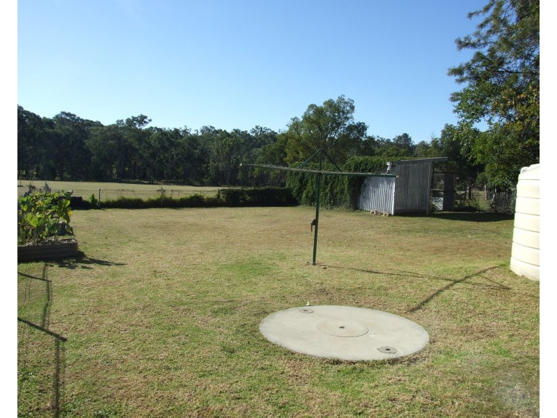 26 Albert Street, Crows Nest QLD 4355