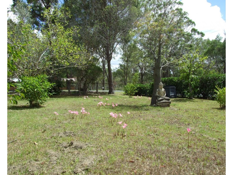 11 Jones Street, Crows Nest QLD 4355