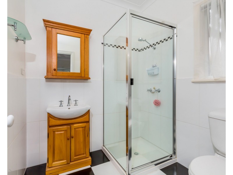 16 Samuel Avenue, Crows Nest QLD 4355