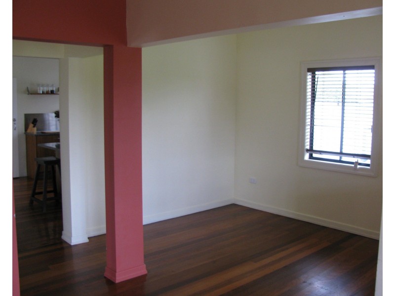 10 Park Road, Crows Nest QLD 4355