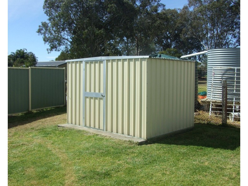 10 Park Road, Crows Nest QLD 4355