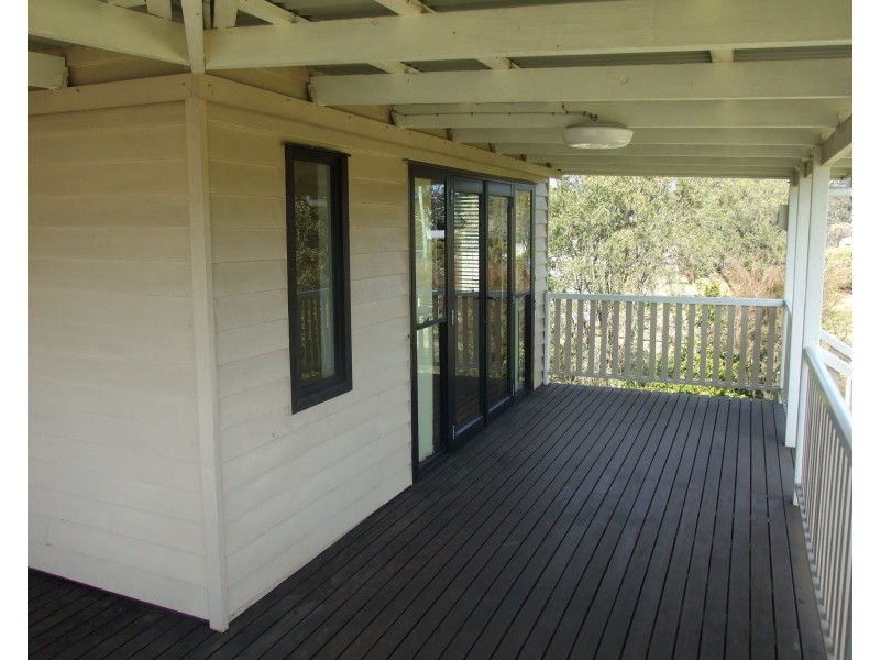 10 Park Road, Crows Nest QLD 4355