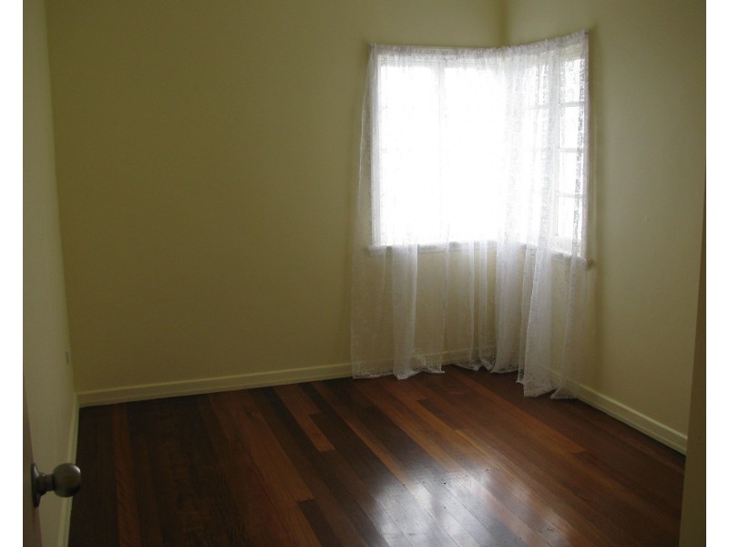 10 Park Road, Crows Nest QLD 4355