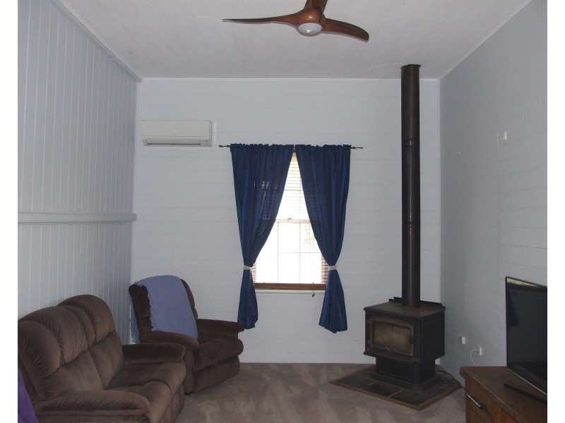 327 Haden-Peranga Road, Haden QLD 4353