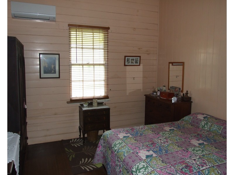 327 Haden-Peranga Road, Haden QLD 4353