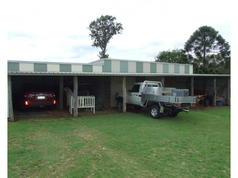 327 Haden-Peranga Road, Haden QLD 4353