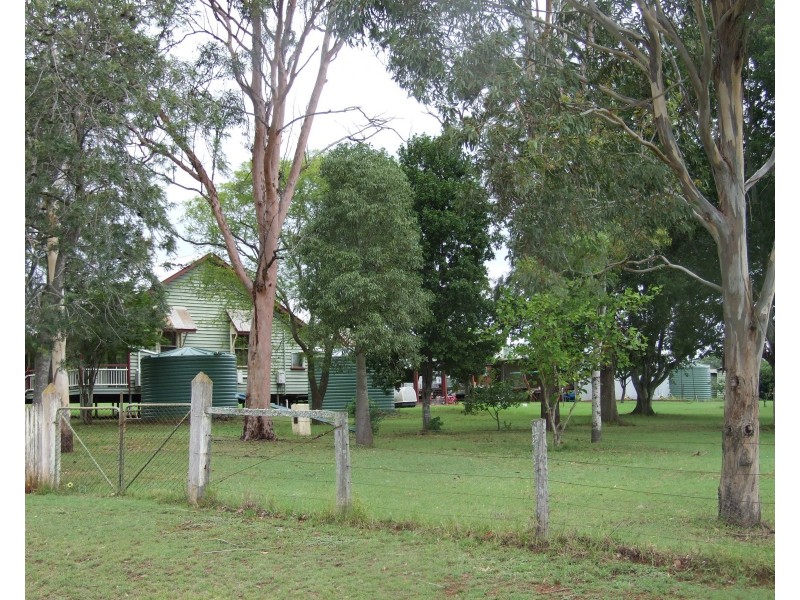 327 Haden-Peranga Road, Haden QLD 4353