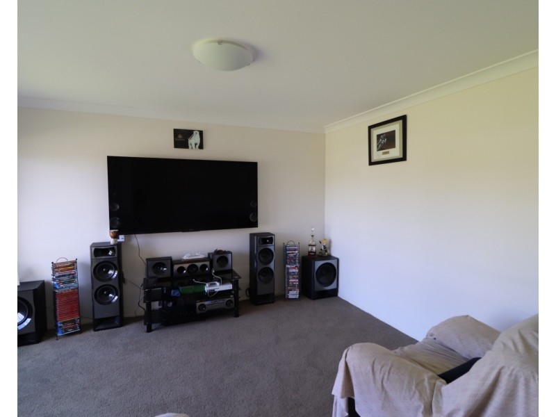 5 Alexander Close, Crows Nest QLD 4355