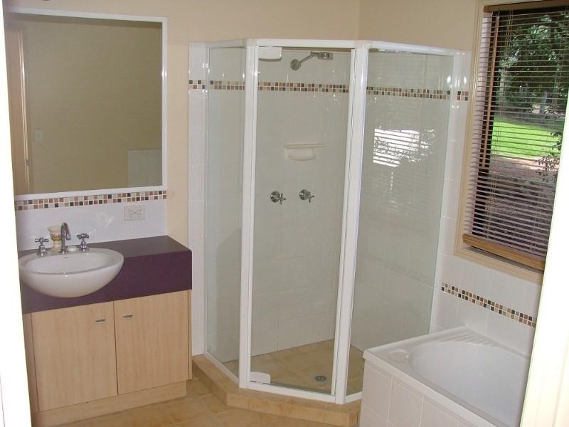 3143 Esk – Hampton Road, Ravensbourne QLD 4352