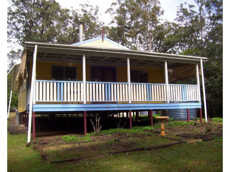 30 McErlean Road, Ravensbourne QLD 4352