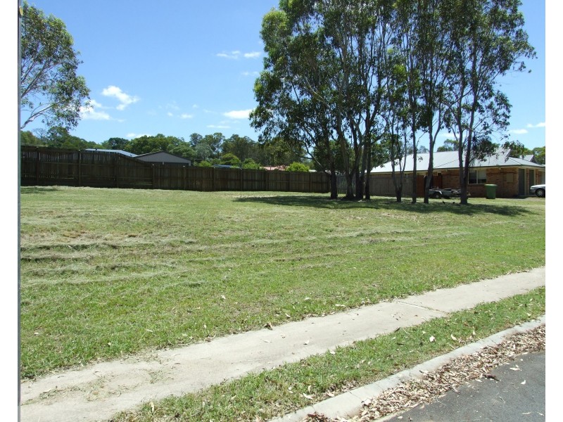 2 Lewis Street, Crows Nest QLD 4355